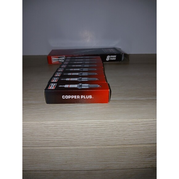 Champion 874 RL82C Small Engine Spark Plugs Pack of 4 New In Box 1992 Vintage - Picture 14 of 16